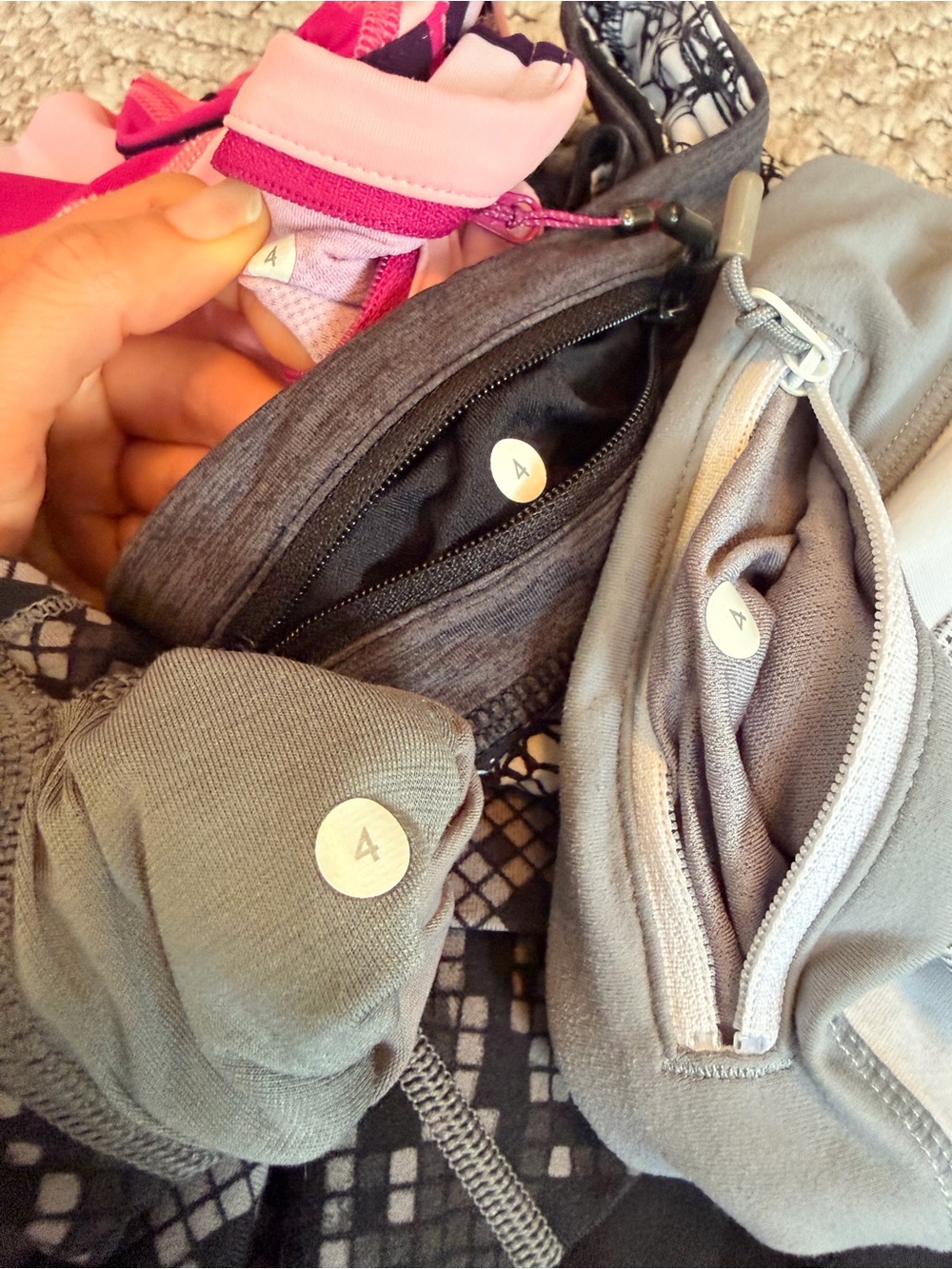 4 pcs. LULULEMON BUNDLE Leggings - Size 4 - Picture 6 of 10